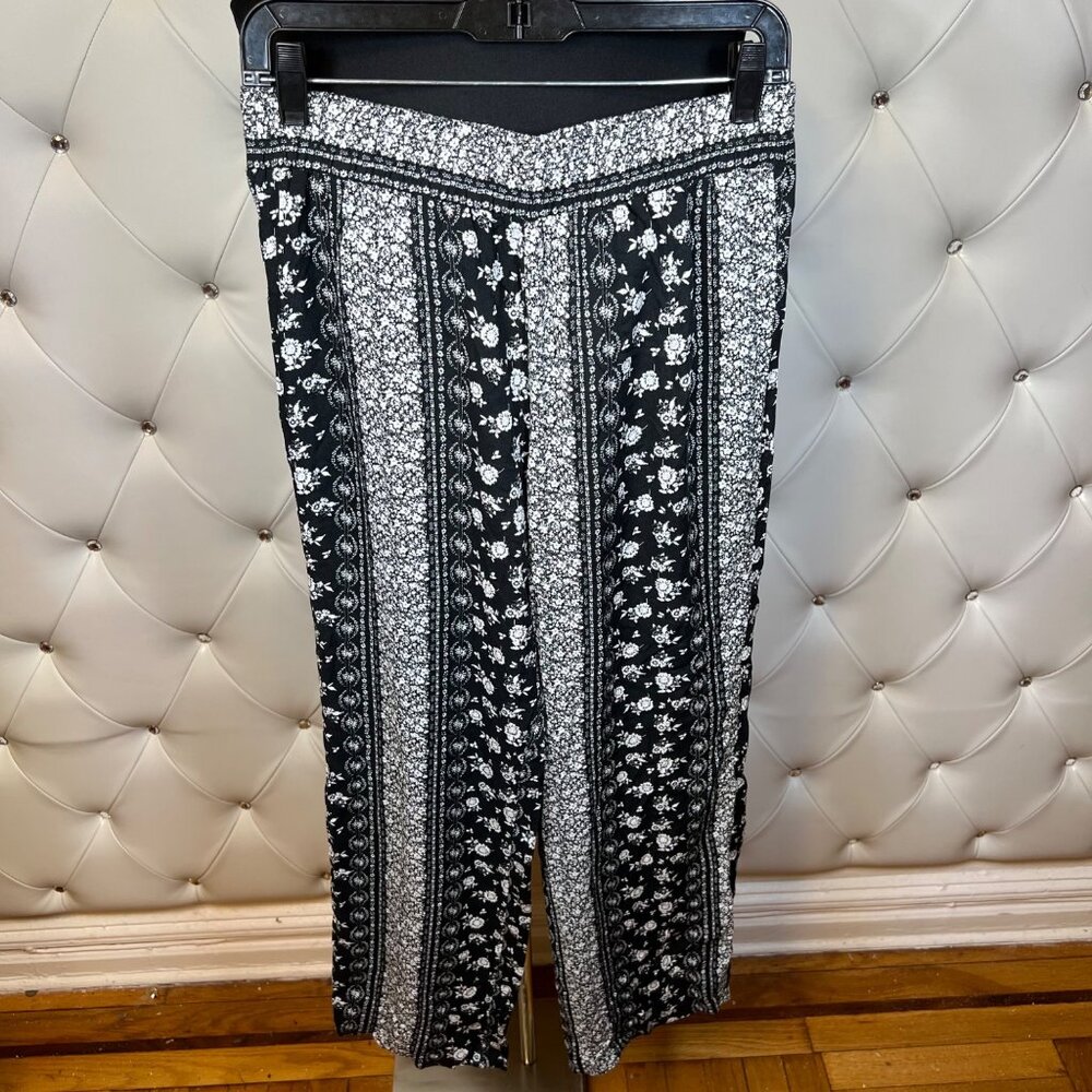 Bebop Black And White Floral Pants Size M